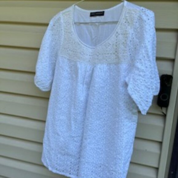 women's Top - Picture 3 of 3